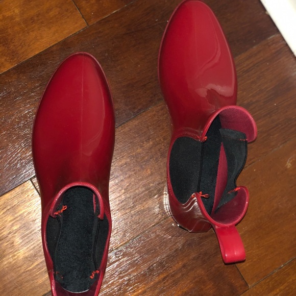 NWOT Red RAIN BOOTS 🌧 - Picture 3 of 6